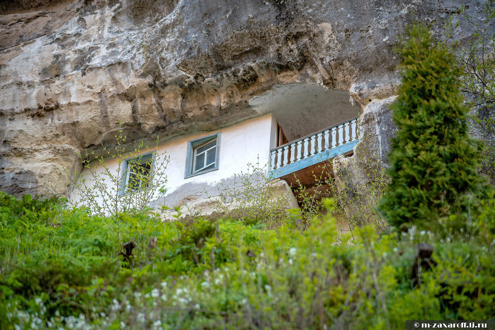 Bakhchysarai Cave Monastery (Свято-Успенский пещерный монастырь, Бахчисарай)